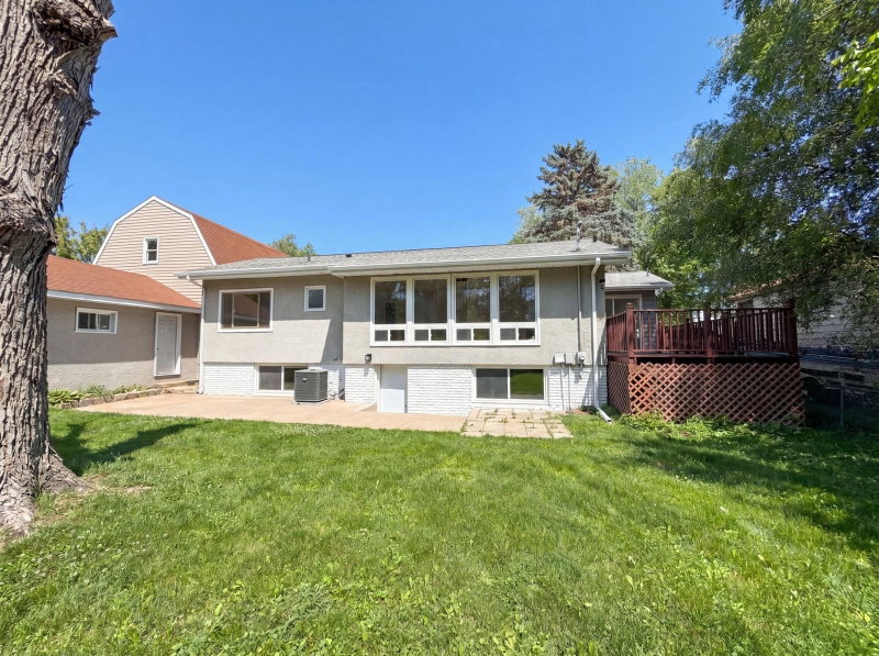 1695 Abell Street - Photo 5