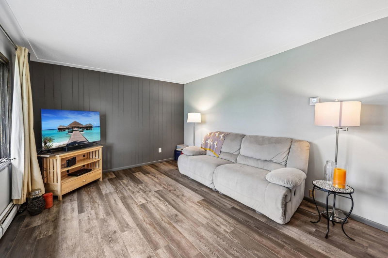 1720 69th Avenue N - Photo 11