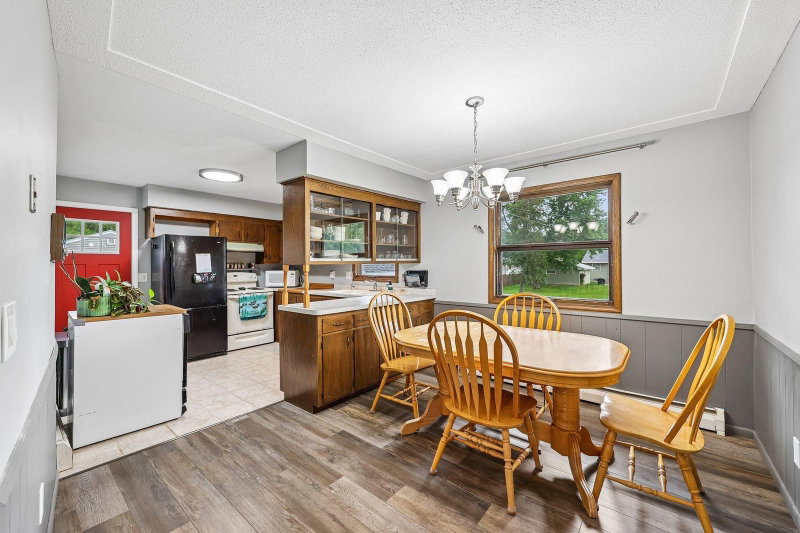 1720 69th Avenue N - Photo 12