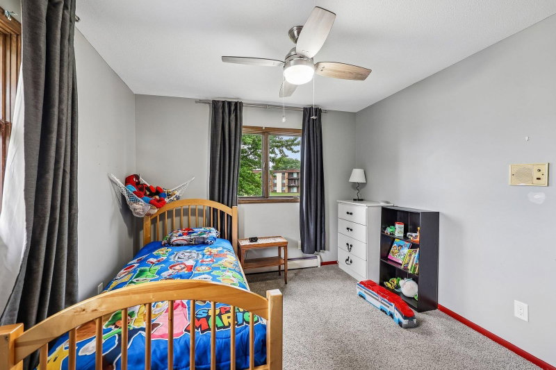 1720 69th Avenue N - Photo 18