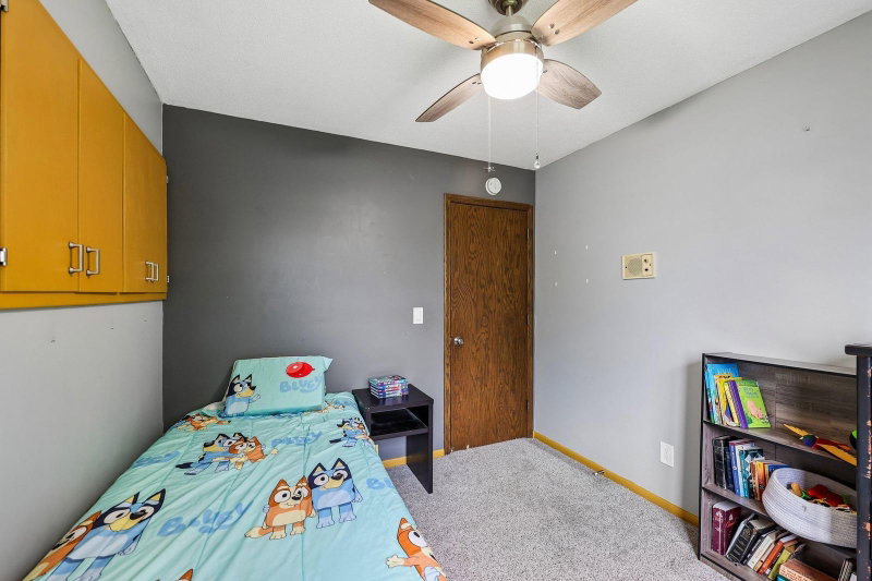 1720 69th Avenue N - Photo 21