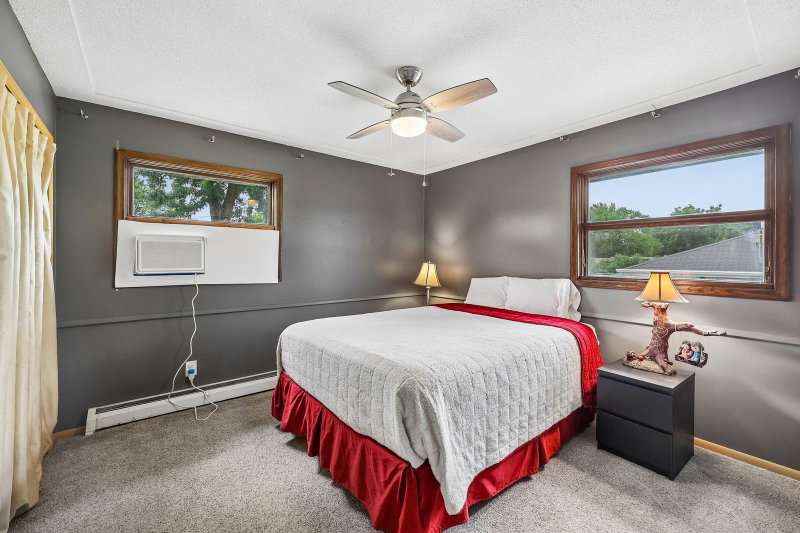 1720 69th Avenue N - Photo 29