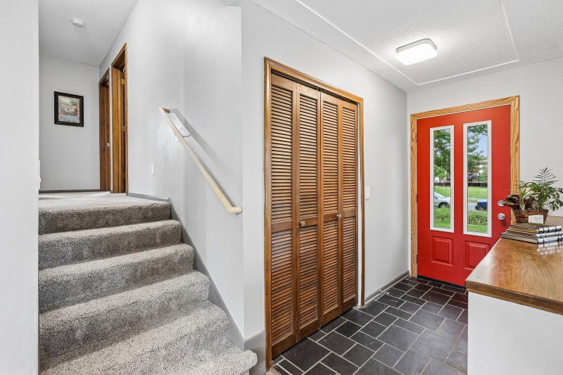 1720 69th Avenue N - Photo 7