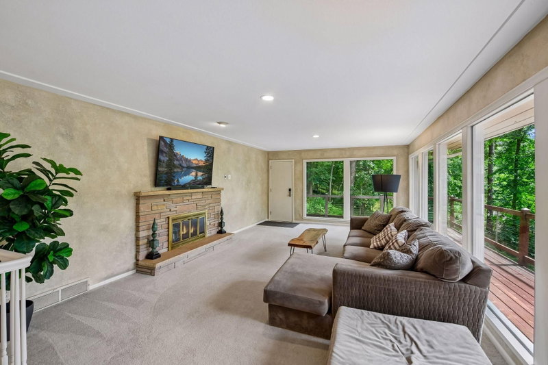 12001 Hilloway Road W - Photo 9