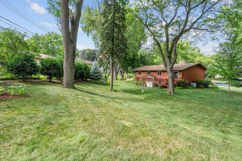 6041 Sumter Place N - Photo 13