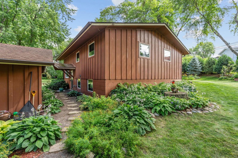 6041 Sumter Place N - Photo 14