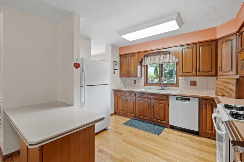 6041 Sumter Place N - Photo 26