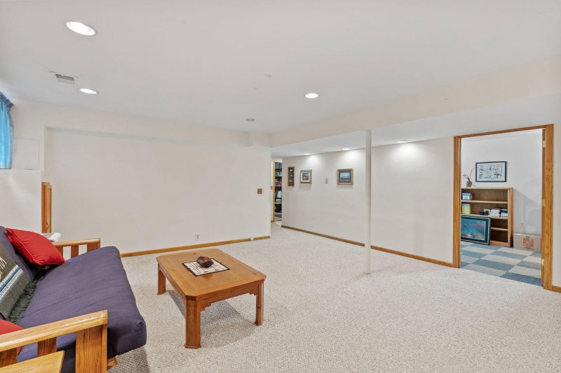 6041 Sumter Place N - Photo 42