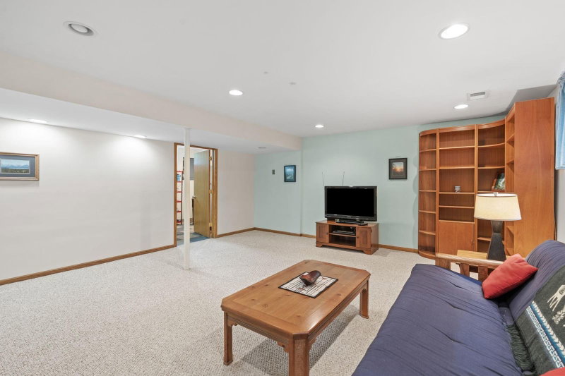 6041 Sumter Place N - Photo 43
