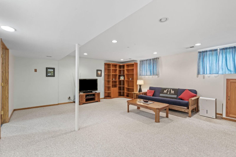 6041 Sumter Place N - Photo 44