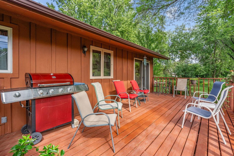 6041 Sumter Place N - Photo 9