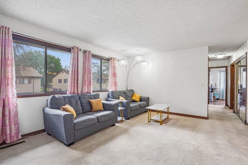 6627 84th Court N - Photo 5