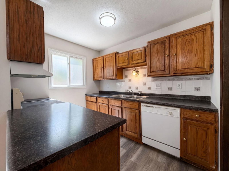 13637 Heather Hills Drive - Photo 2