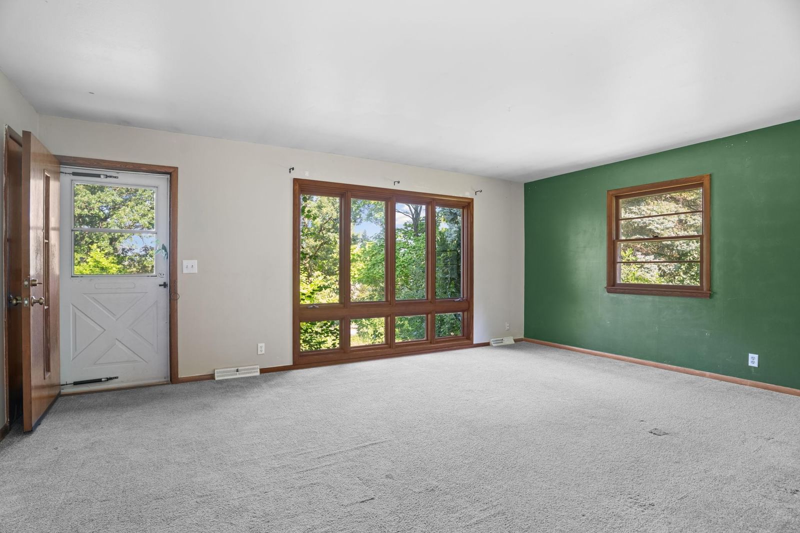 14901 Highway 7