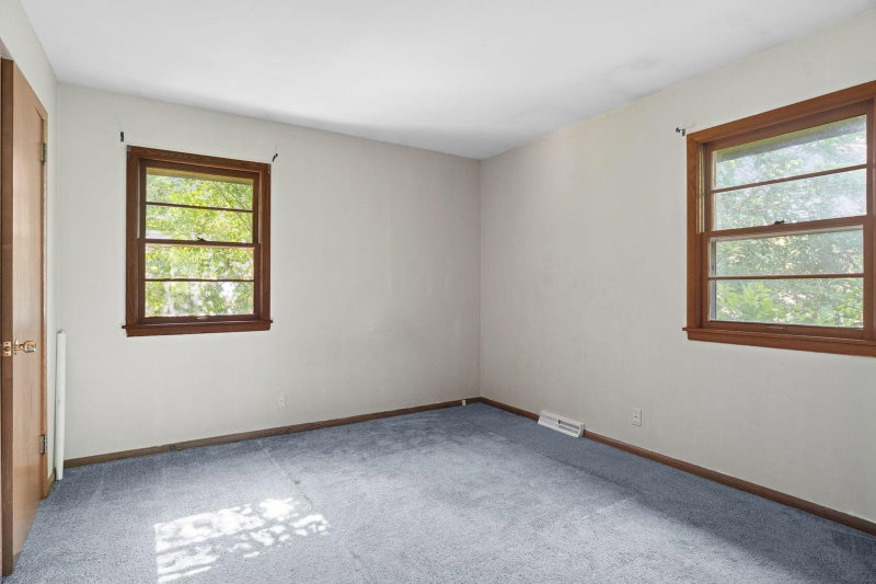 14901 Highway 7 - Photo 10