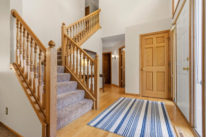 1432 Cloud Drive NE - Photo 2