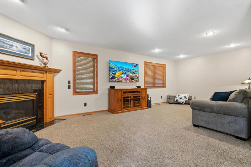 1432 Cloud Drive NE - Photo 14