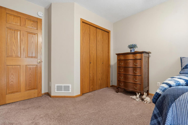 1432 Cloud Drive NE - Photo 34