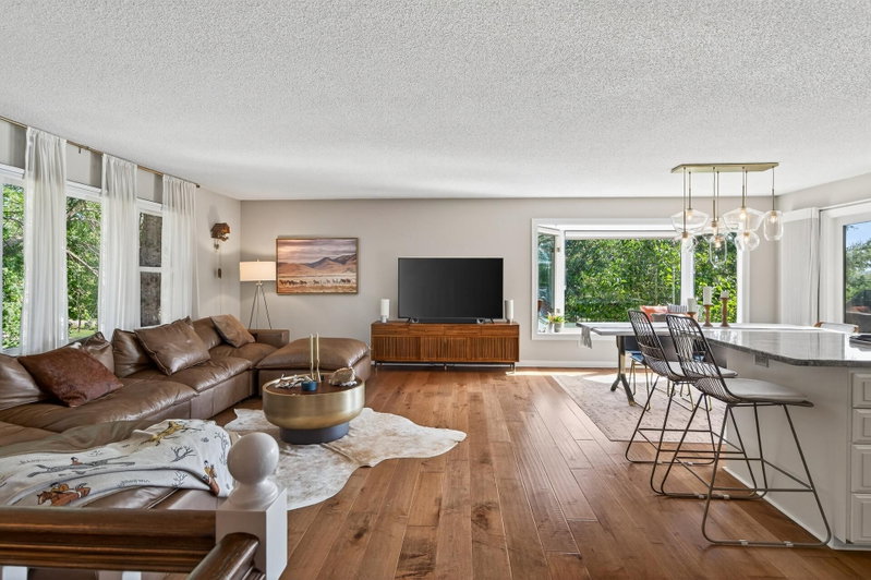 15601 Highland Avenue NW - Photo 11