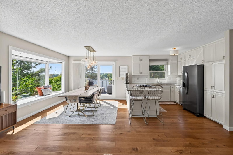 15601 Highland Avenue NW - Photo 16