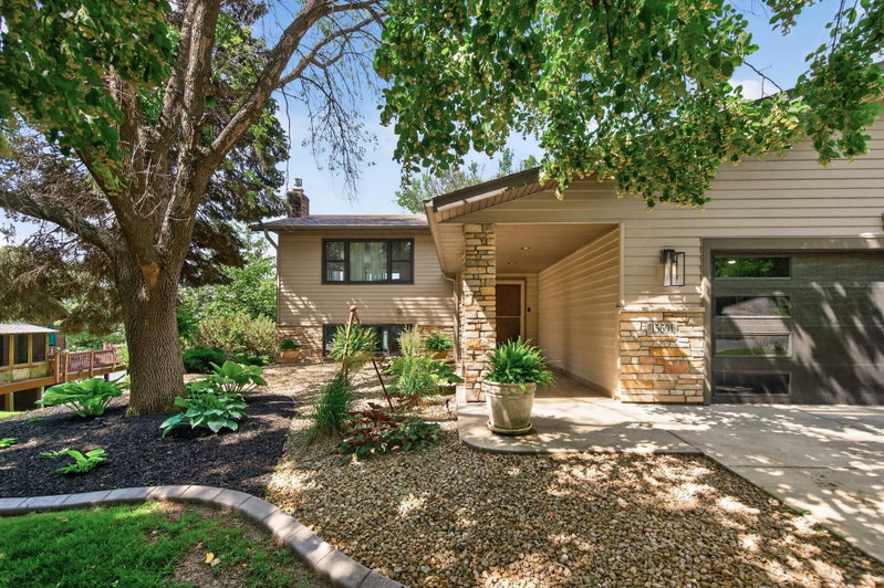 15601 Highland Avenue NW - Photo 3