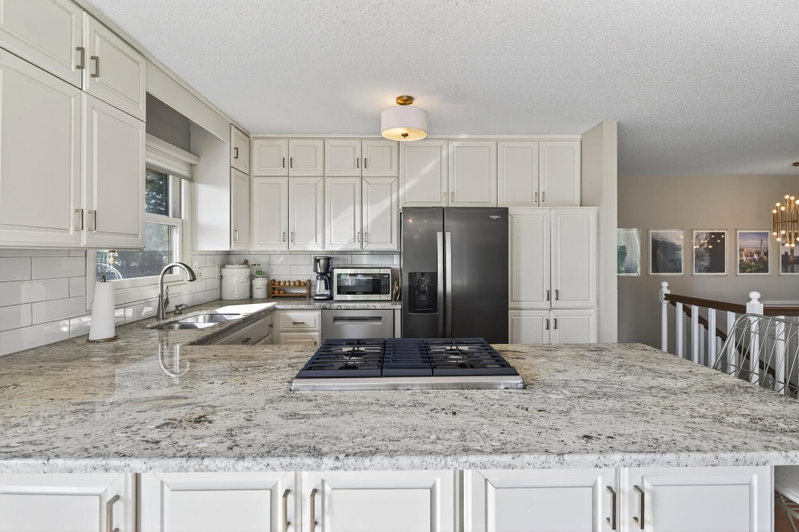 15601 Highland Avenue NW - Photo 25