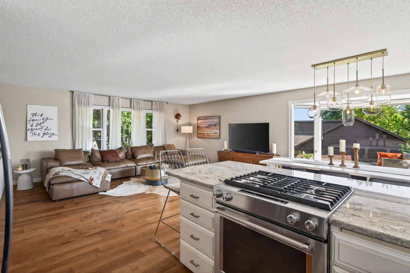 15601 Highland Avenue NW - Photo 30