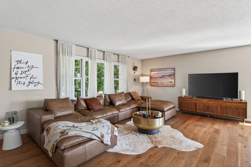15601 Highland Avenue NW - Photo 10
