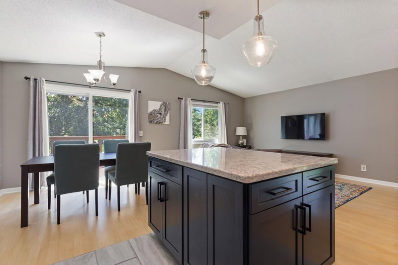 1053 Bridge Street - Photo 11