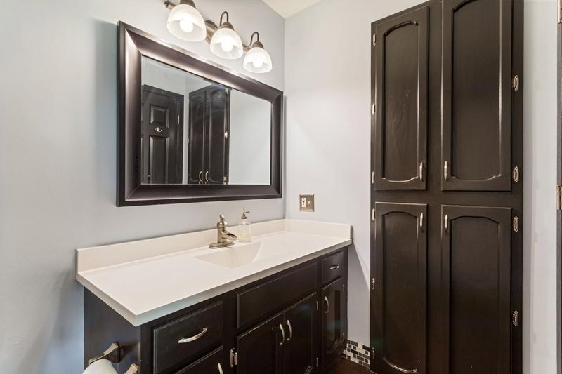 1053 Bridge Street - Photo 13