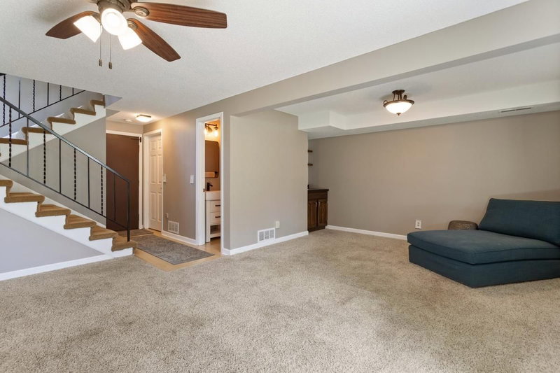 1053 Bridge Street - Photo 19