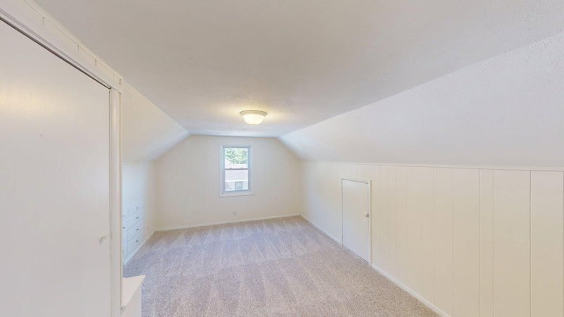 1051 Burke Avenue W - Photo 11
