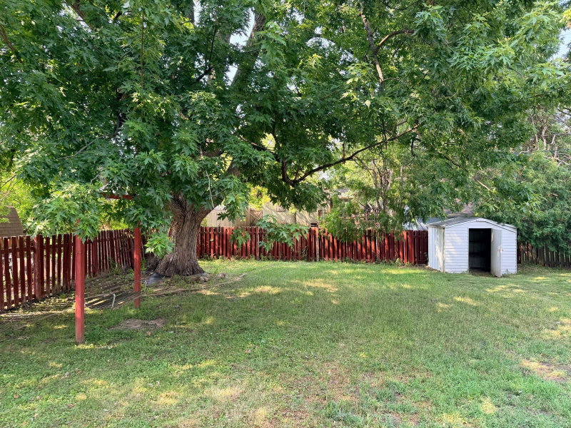 1051 Burke Avenue W - Photo 14