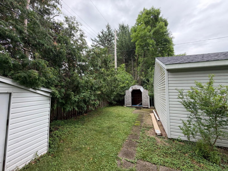 1051 Burke Avenue W - Photo 16