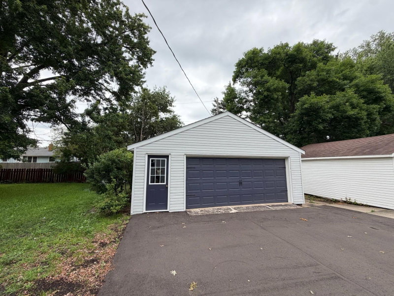 1051 Burke Avenue W - Photo 22