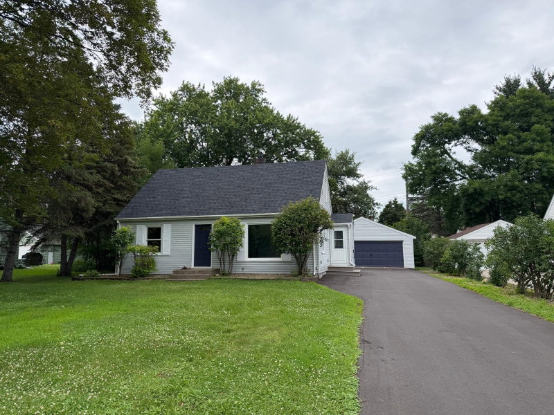 1051 Burke Avenue W - Photo 26