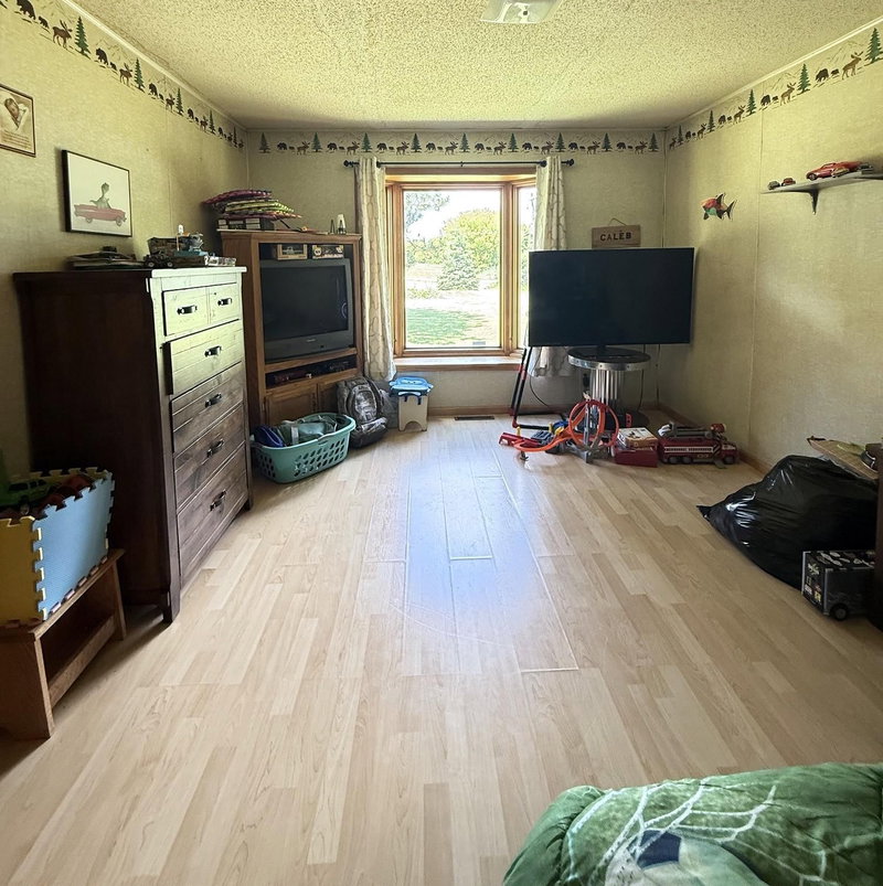 1019 Central Street W - Photo 14