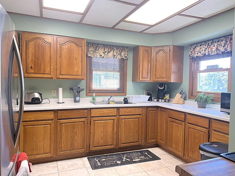1019 Central Street W - Photo 9