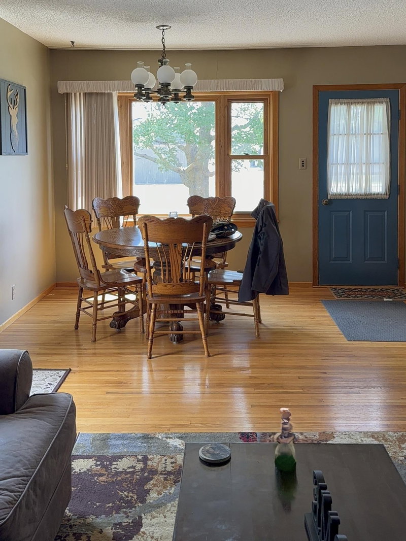 1019 Central Street W - Photo 10