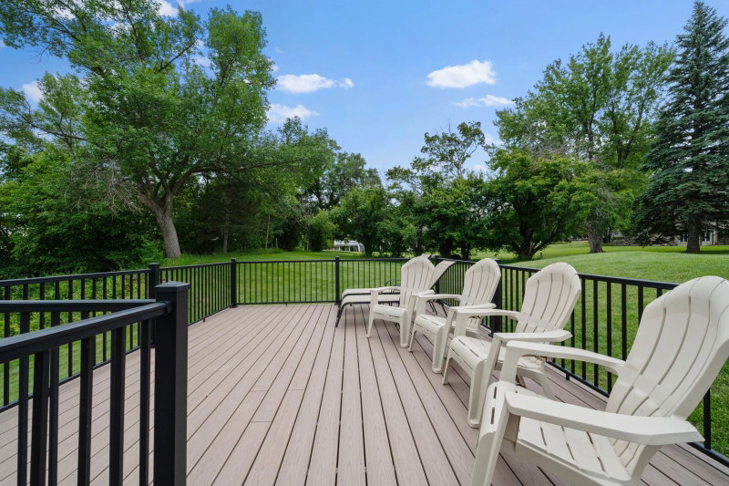 1515 Geneva Road NE - Photo 14