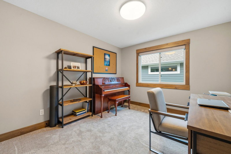 1515 Geneva Road NE - Photo 39