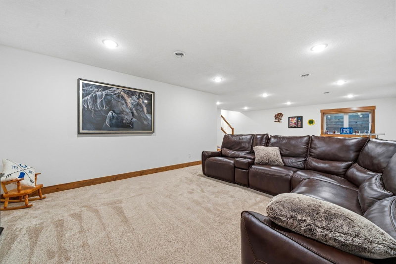 1515 Geneva Road NE - Photo 48