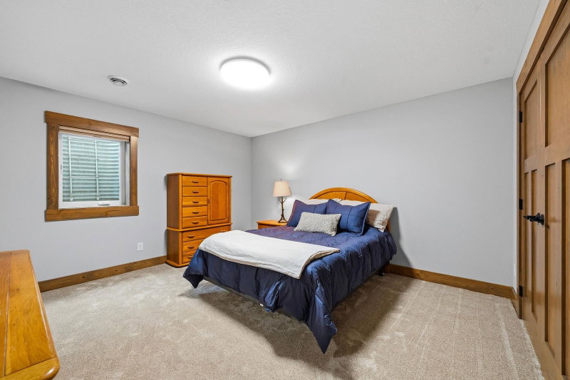 1515 Geneva Road NE - Photo 51