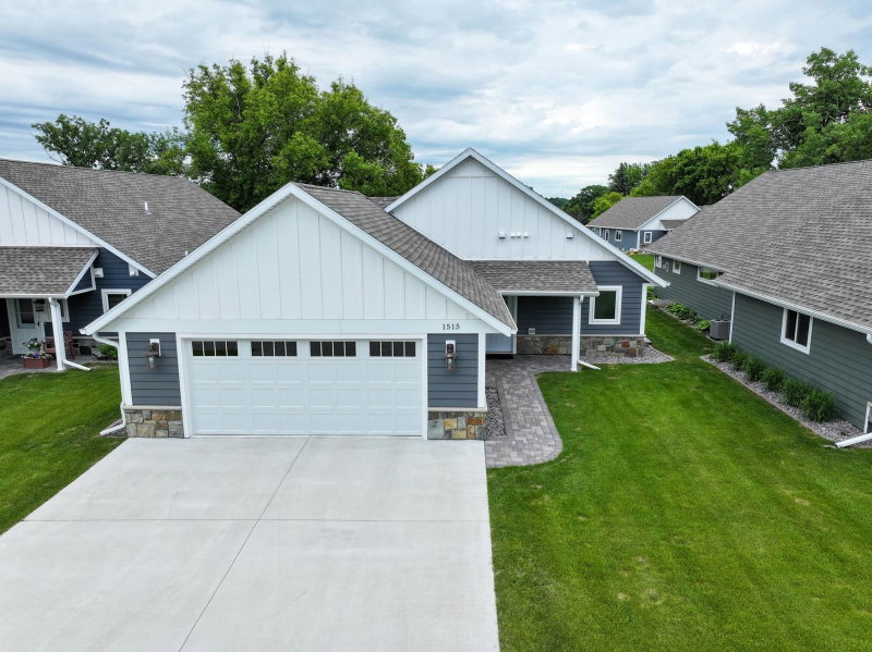 1515 Geneva Road NE - Photo 59