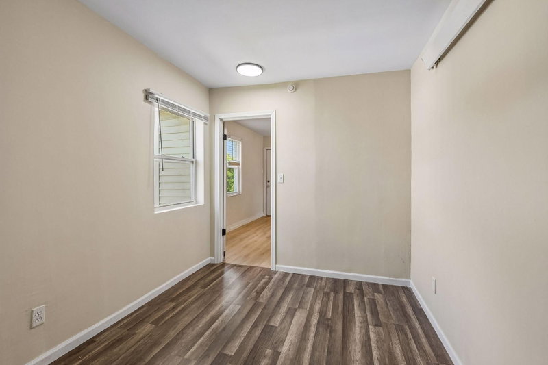 825 18th Avenue NE - Photo 13