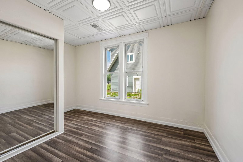 825 18th Avenue NE - Photo 29