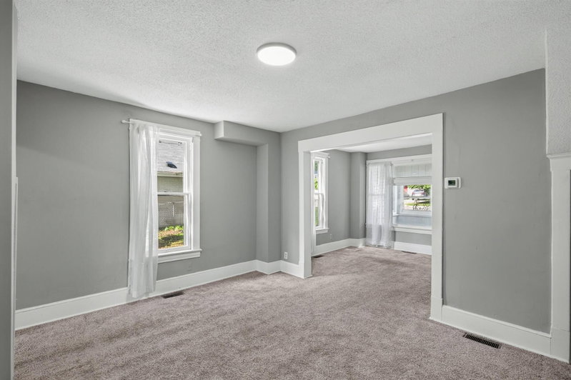 1094 Kent Street - Photo 11