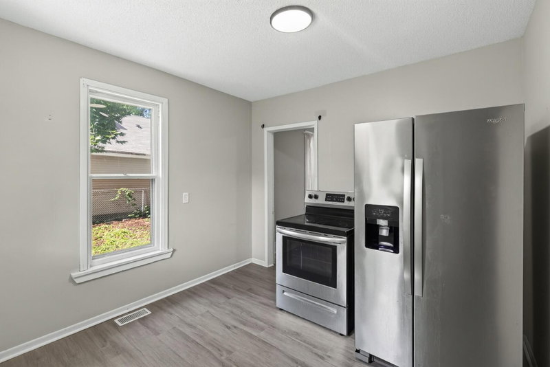 1094 Kent Street - Photo 15