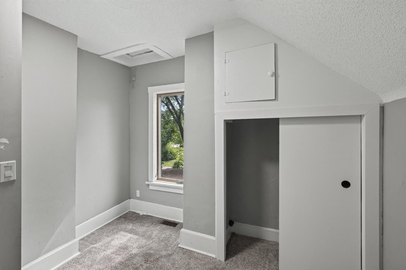 1094 Kent Street - Photo 19