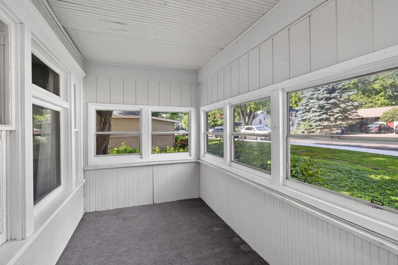 1094 Kent Street - Photo 4